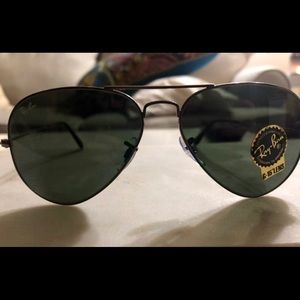 Original black ray ban aviators BRAND NEW UNWORN